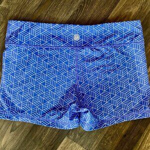 I am becoming MFG Brand Workout Shorts! Like new! Size 14